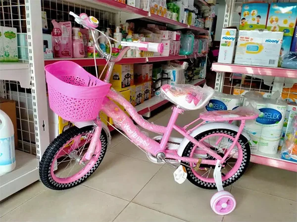 Xe đạp màu hồng cho bé gái Baoleqi 26 có gacbaga