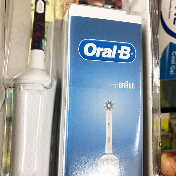 ban-chai-danh-rang-dien-cho-be-oral-b-stages-power-3