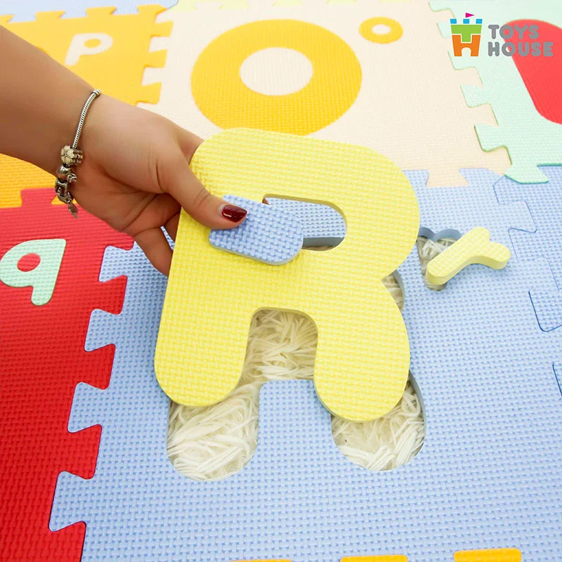 Thảm xốp trải sàn cho bé Toyshouse chữ cái Tiếng Anh( New 2021)