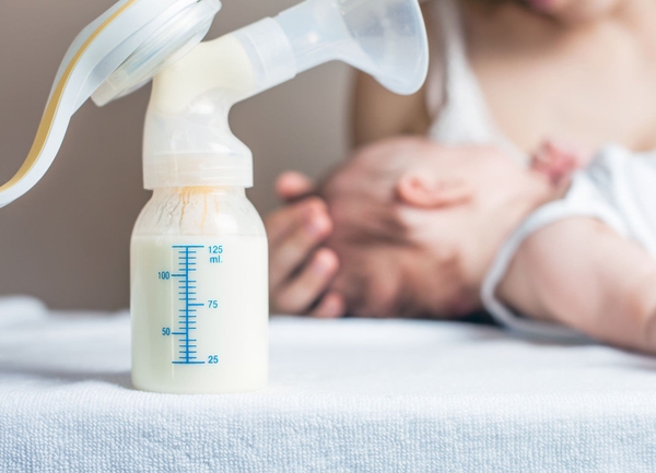 Mách mẹ cách sử dụng máy hút sữa để sữa về nhiều hơn