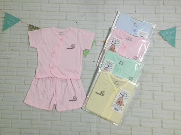 Bộ quần áo cộc tay Now Baby cúc lệch