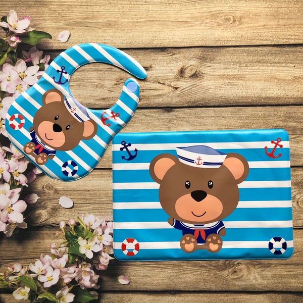 Set yếm ăn dặm cho bé kèm tấm trải bàn