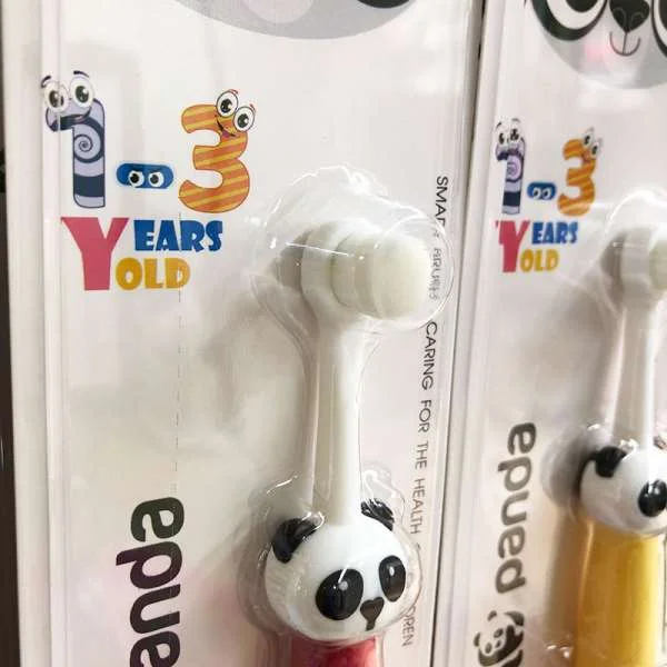 ban-chai-danh-rang-tre-em-x-panda-7