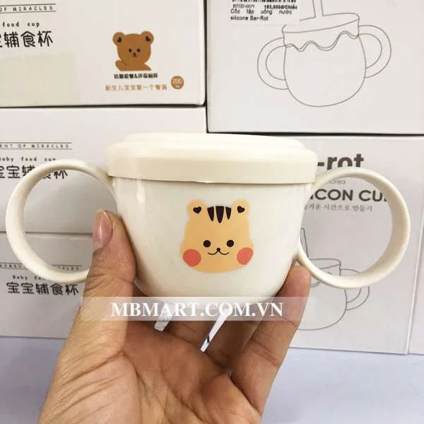 coc-tap-uong-cho-be-ins-han-quoc-co-tay-cam-2