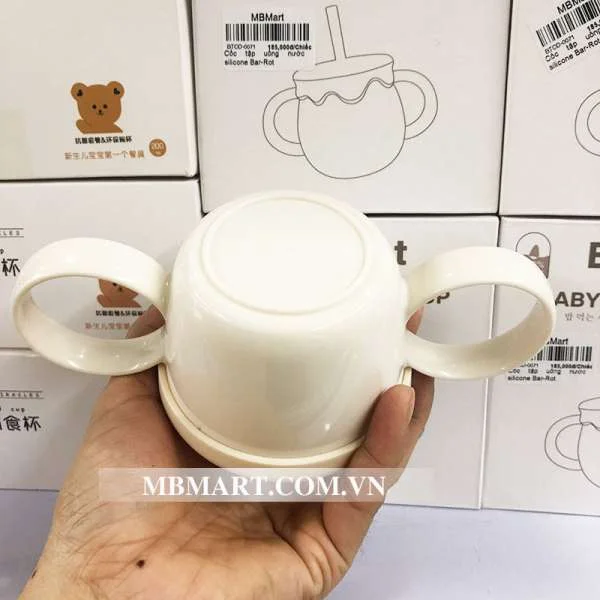 coc-tap-uong-cho-be-ins-han-quoc-co-tay-cam-3