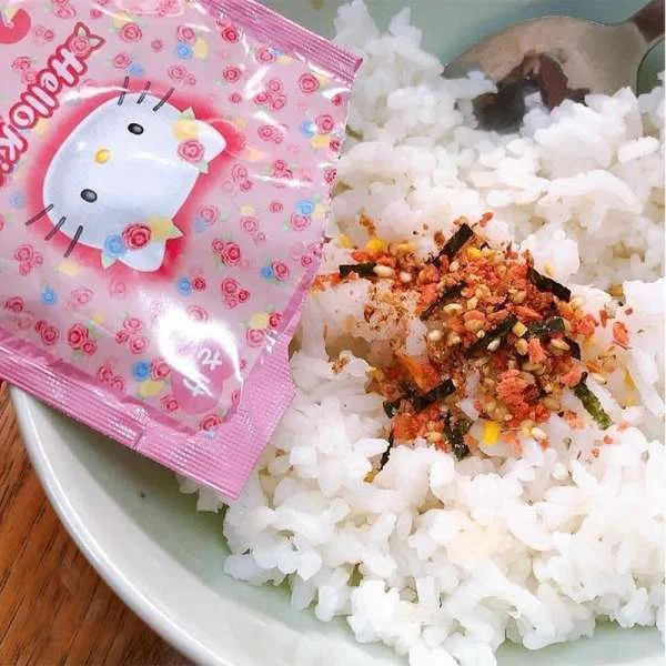 gia-vi-rac-com-hello-kitty-1