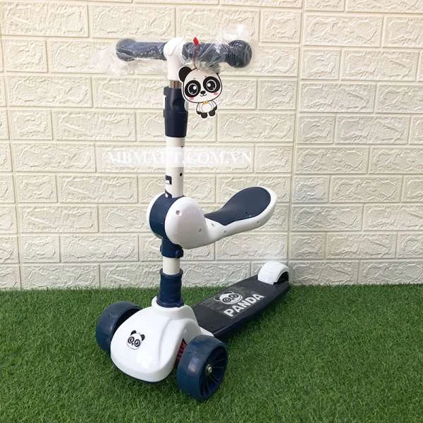 xe-truot-scooter-hinh-gau-panda-kiem-xe-choi-chan-cho-be2