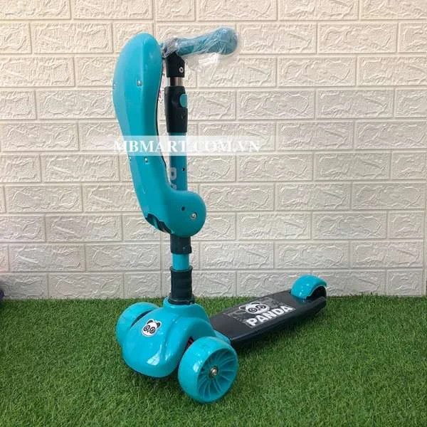 xe-truot-scooter-hinh-gau-panda-kiem-xe-choi-chan-cho-be3