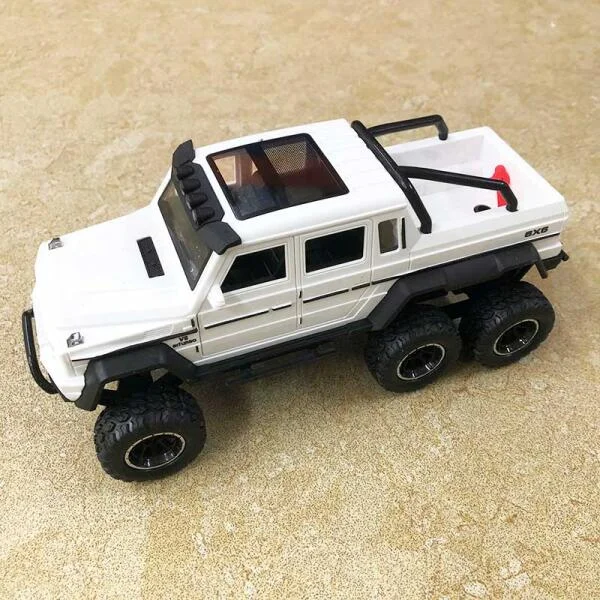 xe-o-to-canh-sat-suv-ym-9935b-3