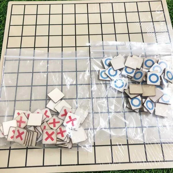 ban-co-caro-cho-be-2cm2cm-2