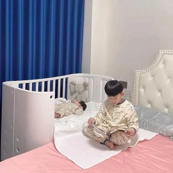 giuong-cui-tre-em-bang-nhua-umoo-um-08184-7