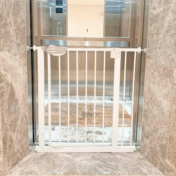 thanh-chan-cau-thang-umoo-um-08179-2