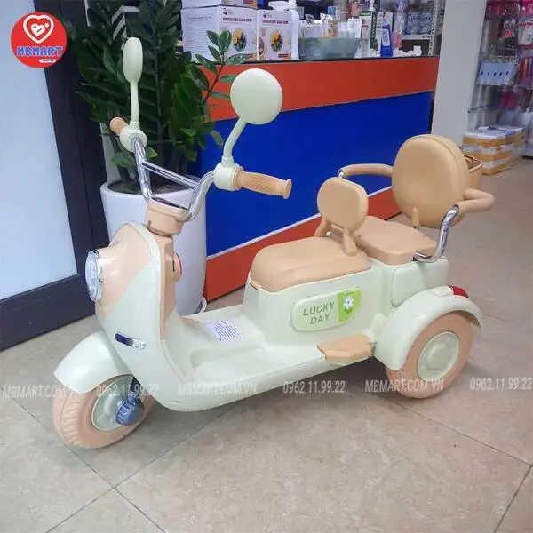 xe-may-dien-doi-vespa