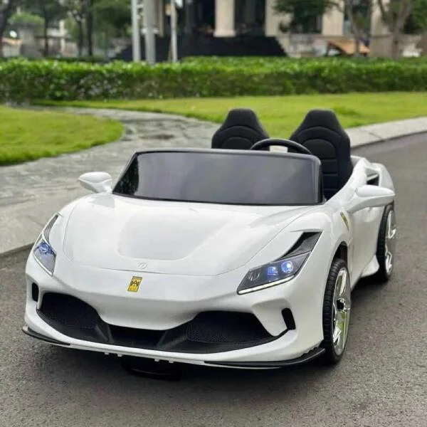 xe-o-to-dien-tre-em-ferrari-yt-dpc-f8-ghe-da-2