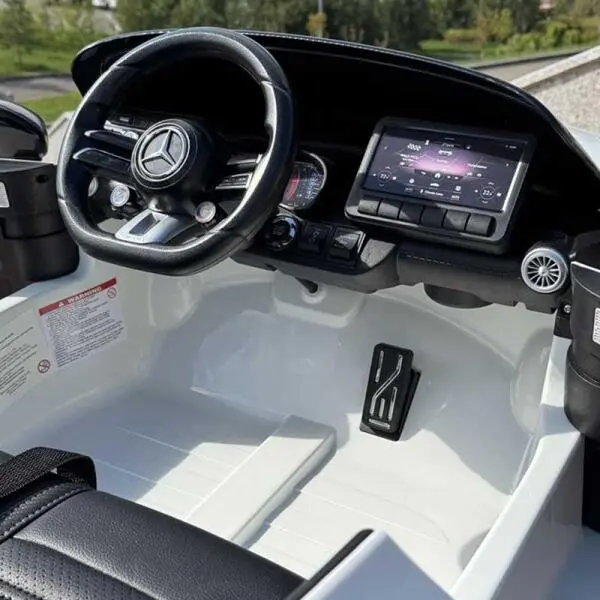 xe-o-to-dien-tre-em-mercedes-amg-sl63-8
