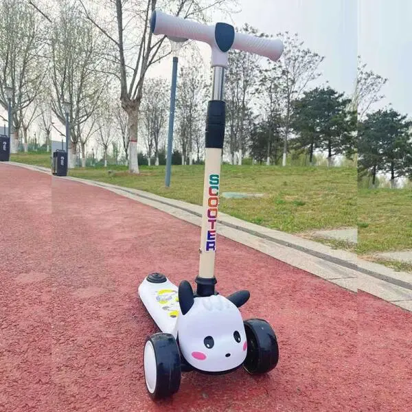 xe-truot-scooter-phi-hanh-gia-hinh-thu-2